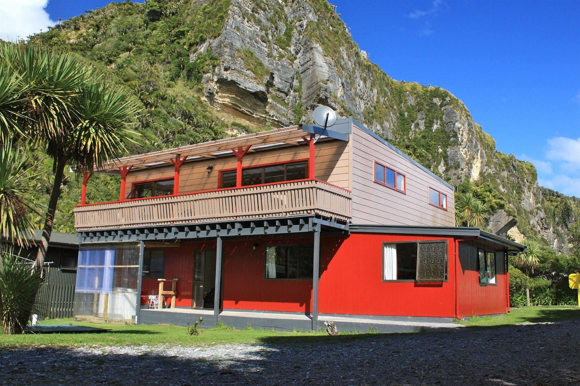 Te Hui House Albergue Punakaiki Exterior foto