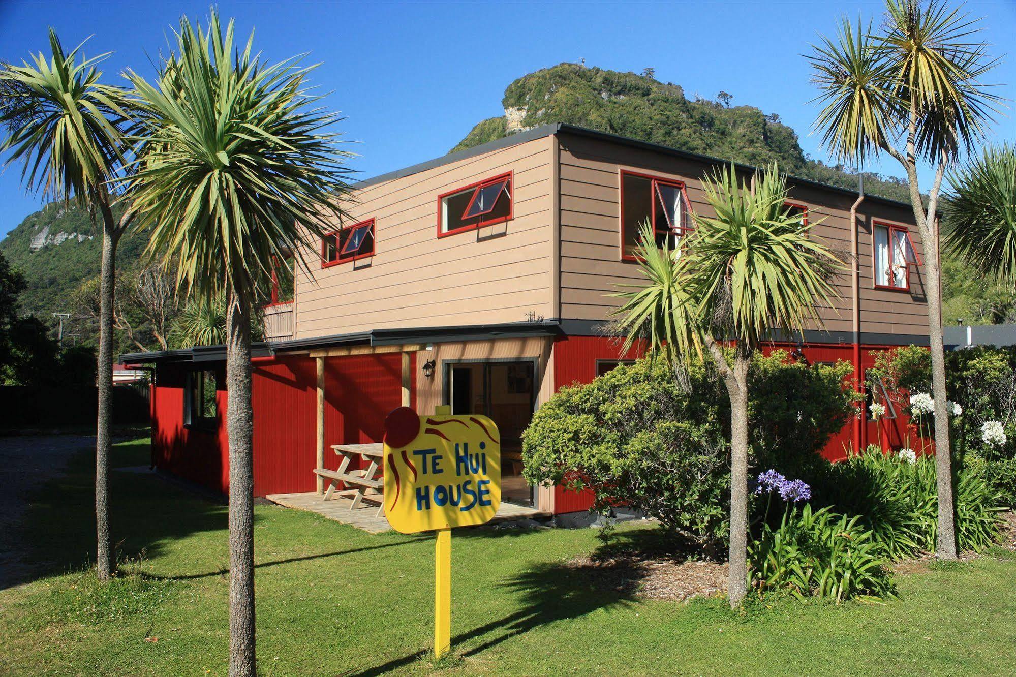 Te Hui House Albergue Punakaiki Exterior foto