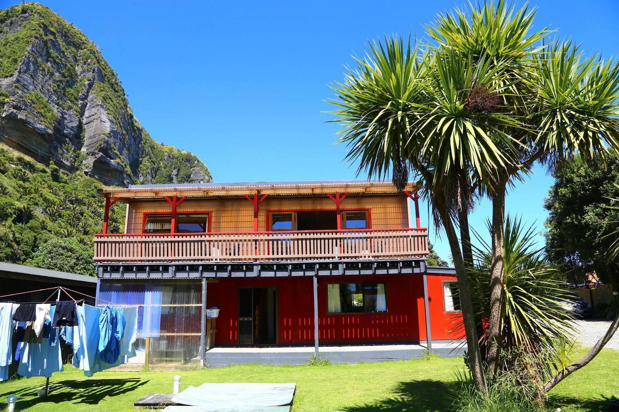 Te Hui House Albergue Punakaiki Exterior foto